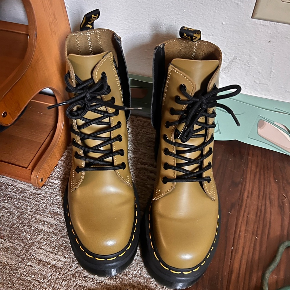 Dr. Martens Jadon boots